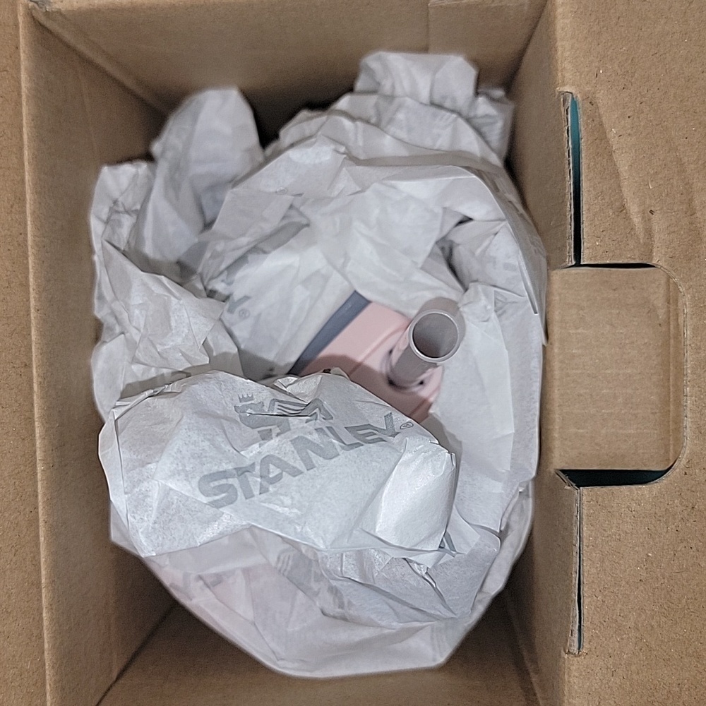 🩷💘Stanley Exclusive! Soft Rain Bloom 30oz Clean Slate Stanley Quencher 2.0💕❤️ - Picture 7 of 9